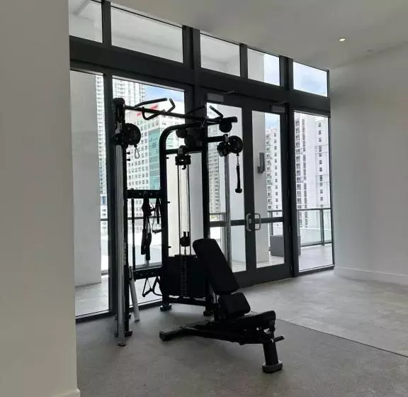 Smart Brickell Deluxe Apartment