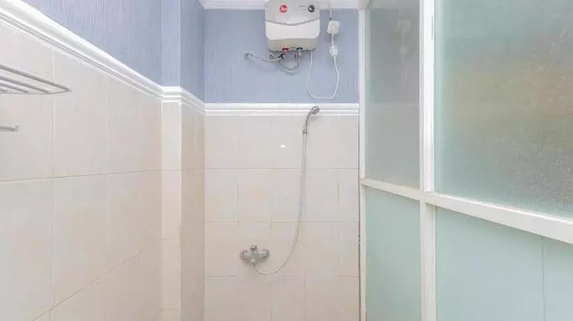 Urbanview Hotel Syariah Near Gelora Delta Sidoarjo