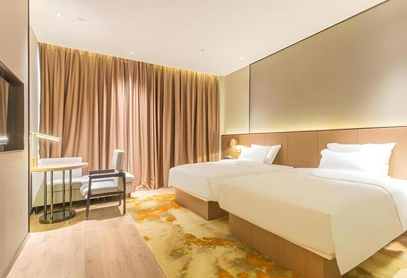 Borrman Hotel Liuzhou Luzhai