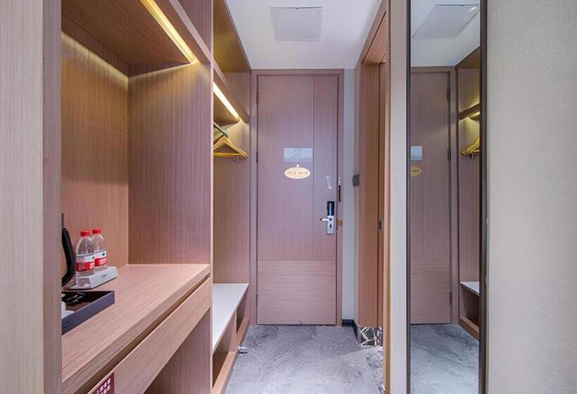 Borrman Hotel Liuzhou Luzhai