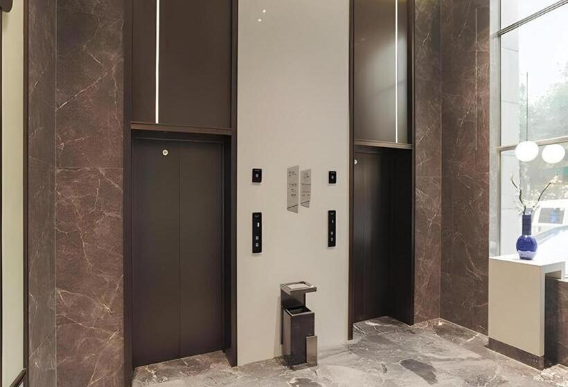 Borrman Hotel Liuzhou Luzhai