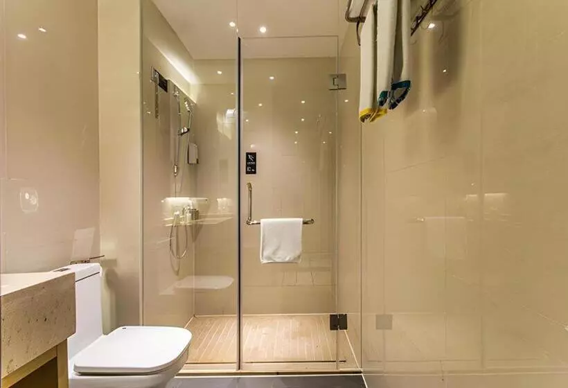 Hotelli City Comfort Inn Liuzhou Wuling Liutai Road