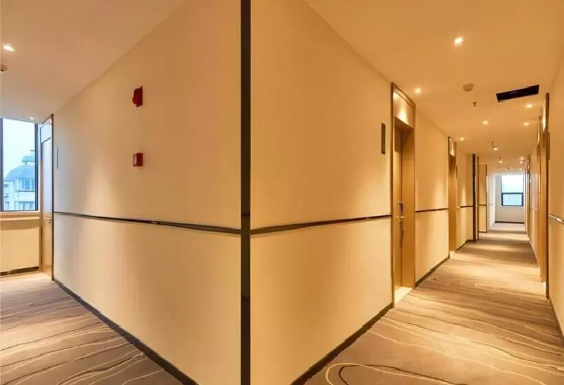 Hotelli City Comfort Inn Liuzhou Wuling Liutai Road