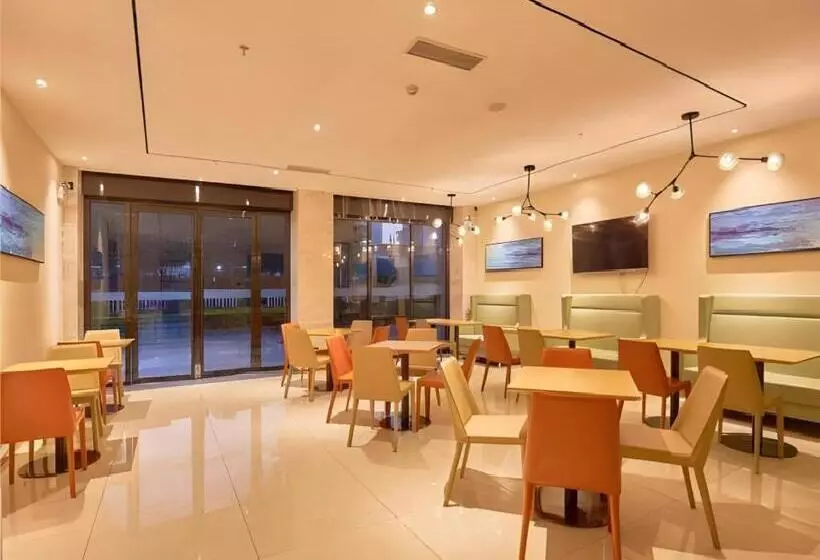 Hotelli City Comfort Inn Liuzhou Wuling Liutai Road