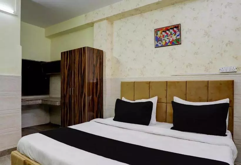 Hotelli O The Glory Near Sector 18 Metro