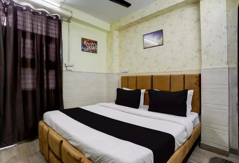 Hotelli O The Glory Near Sector 18 Metro