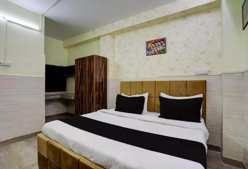 Hotelli O The Glory Near Sector 18 Metro