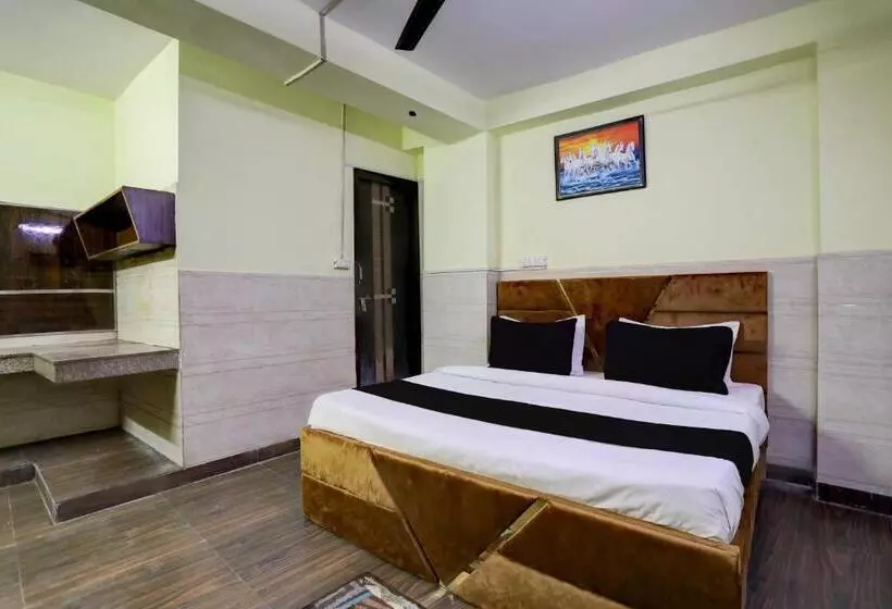 Hotelli O The Glory Near Sector 18 Metro