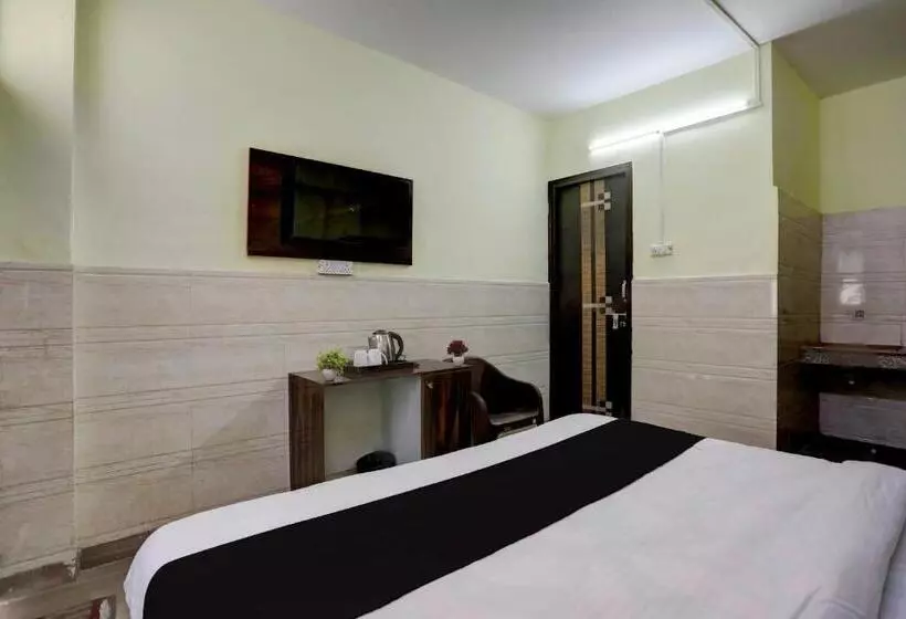 Hotelli O The Glory Near Sector 18 Metro