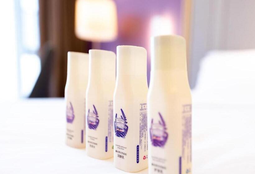 Lavande Hotel Lushan Wuzhou International Business Trade City