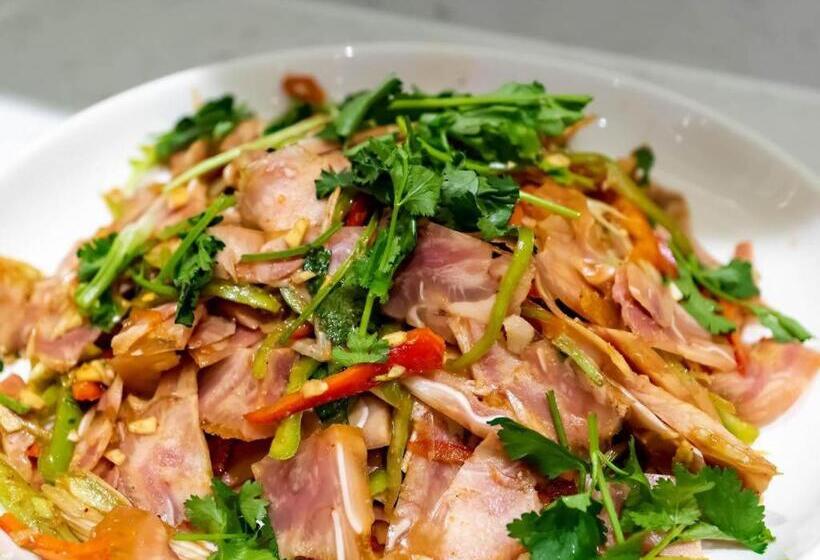 Lavande Hotel Lushan Wuzhou International Business Trade City