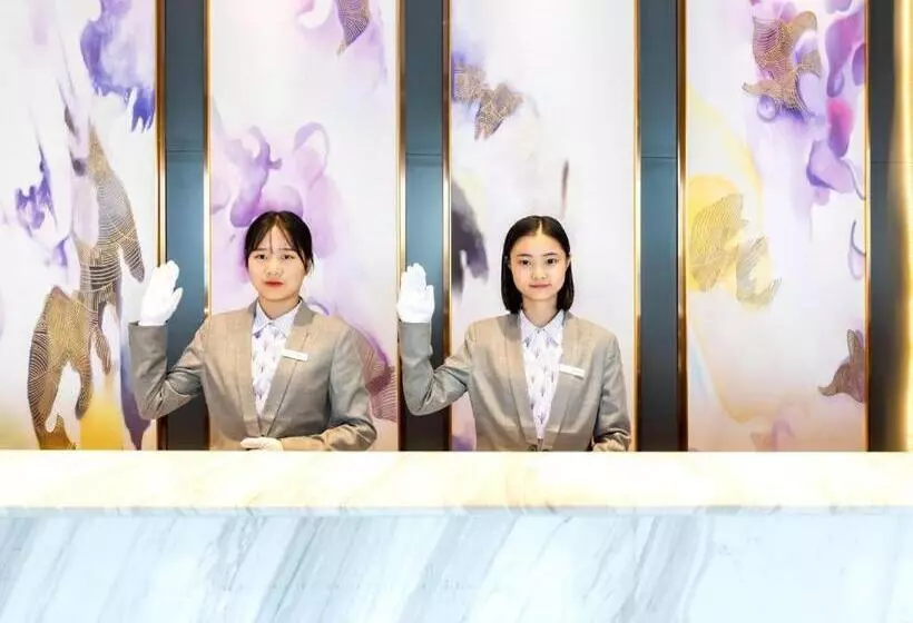 Lavande Hotel Lushan Wuzhou International Business Trade City