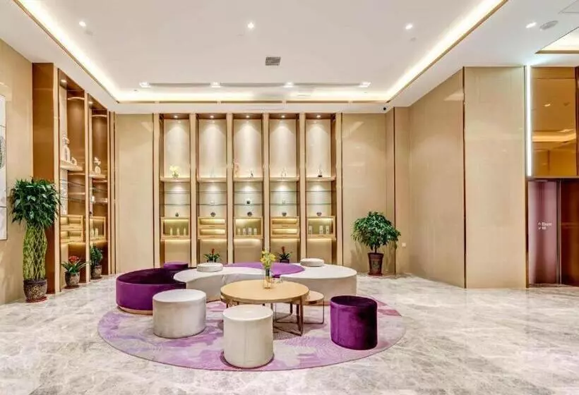 Lavande Hotel Lushan Wuzhou International Business Trade City