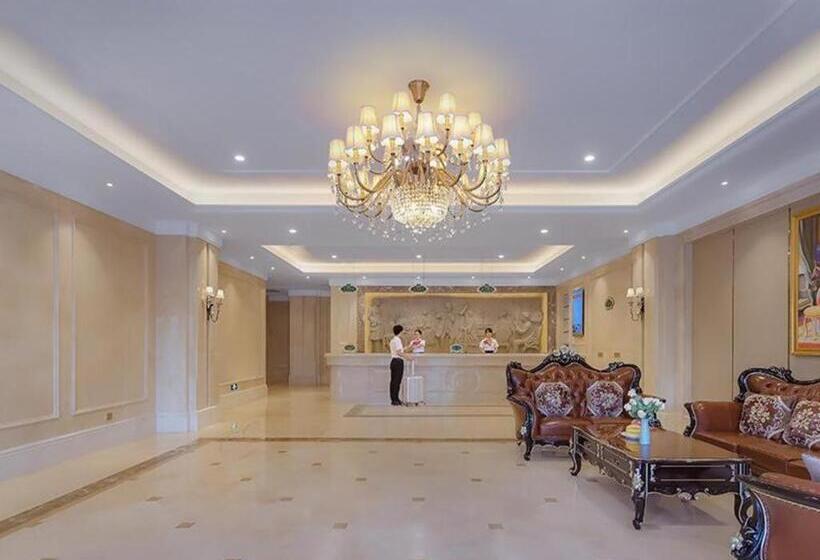 Vienna Hotel Jinjiang Bus Passenger Station