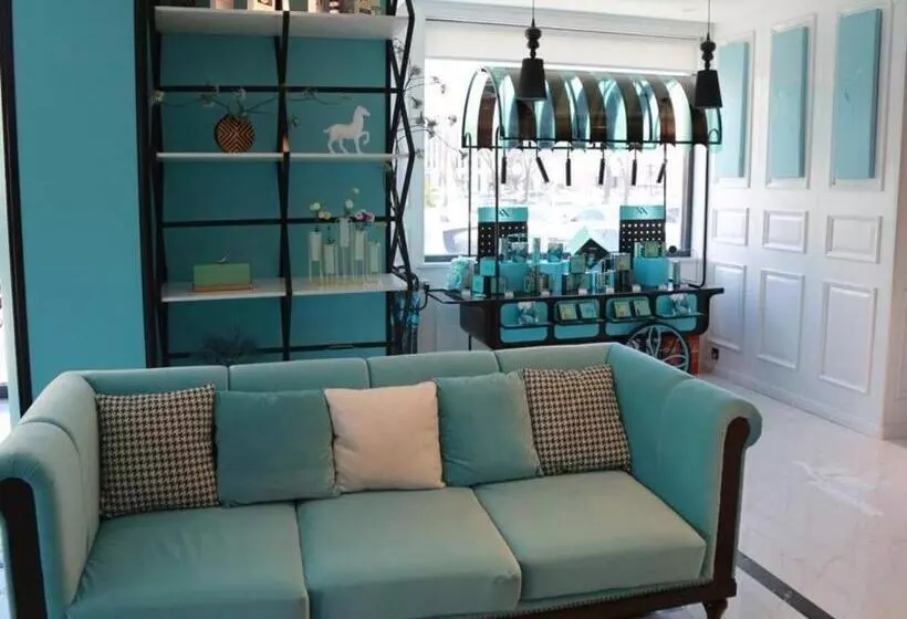 Xana Hotelle Jinzhou Central South Street Red Star Macalline