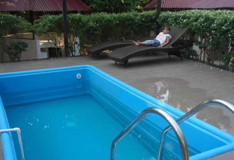 בית מלון כפרי Jupiter Eco Resort