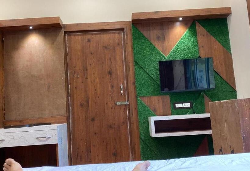 בית מלון כפרי Jupiter Eco Resort