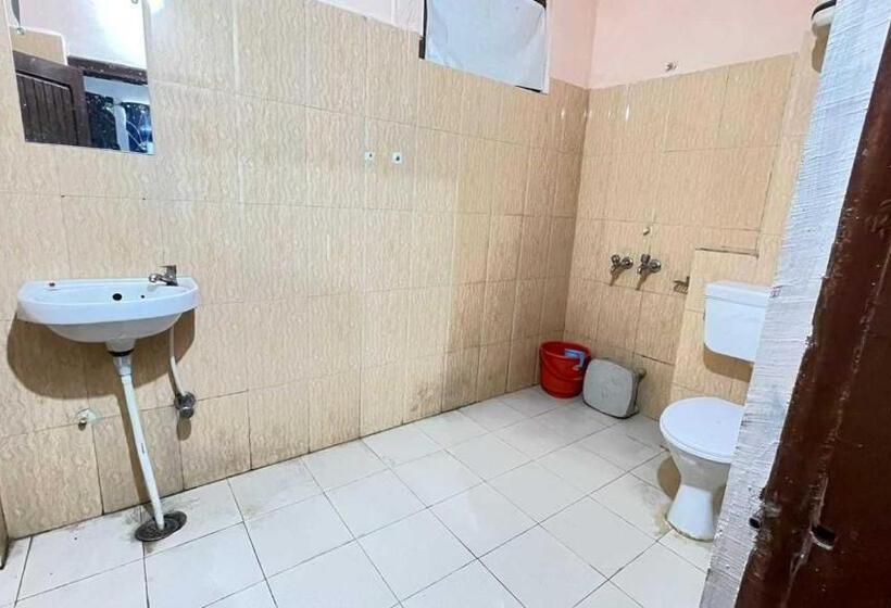 Hotel Oyo 81608 Krishna Residency