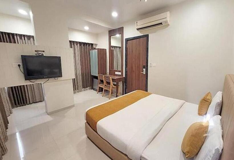 هتل Raajpath, Vadodara