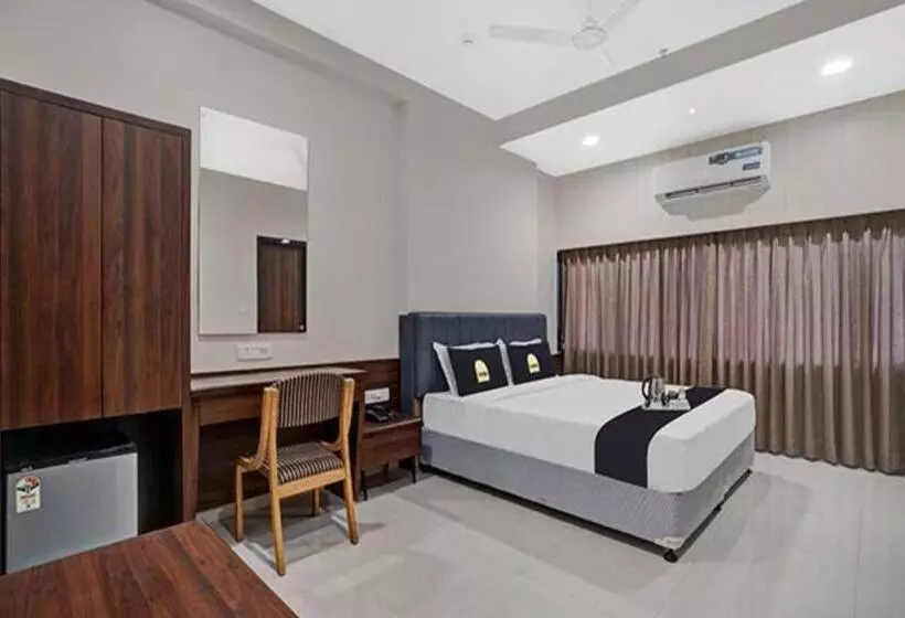 ホテル Raajpath, Vadodara