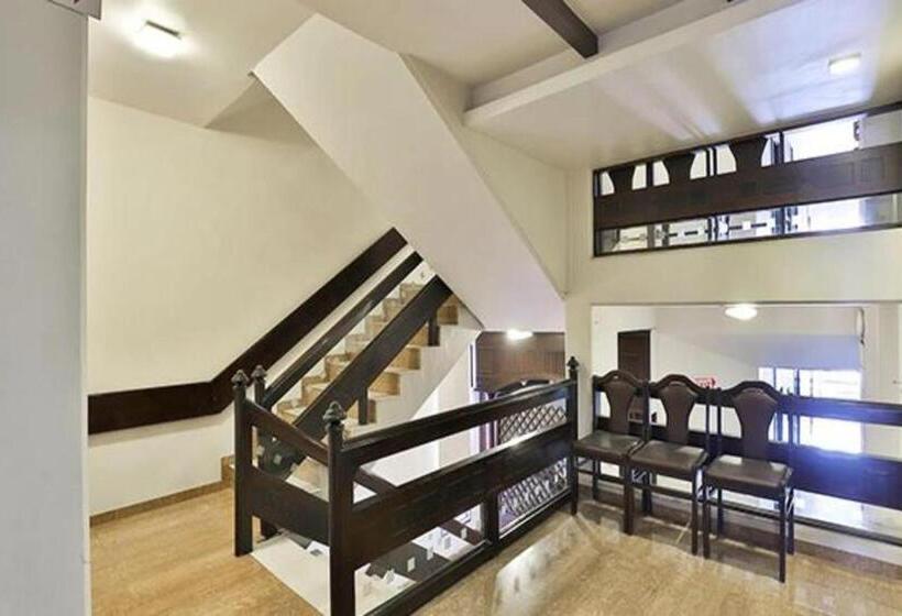 هتل Raajpath, Vadodara