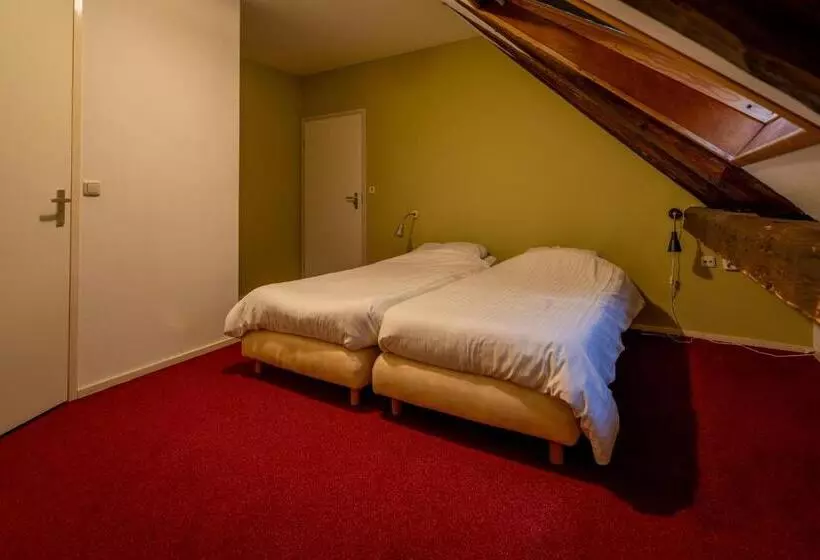 ホテル T Hunebed