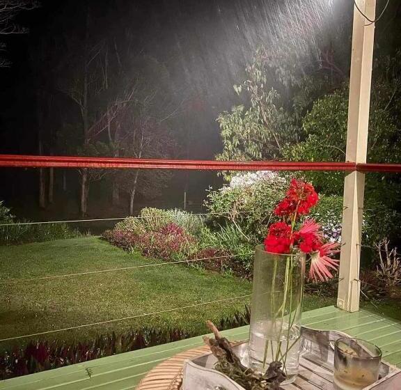 ペンション Amamoor   Living Waters