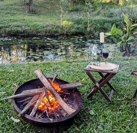 Majatalo Amamoor   Living Waters