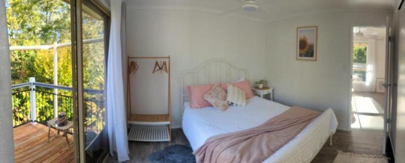 ペンション Amamoor   Living Waters