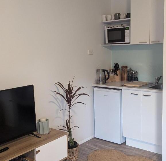 ペンション Amamoor   Living Waters