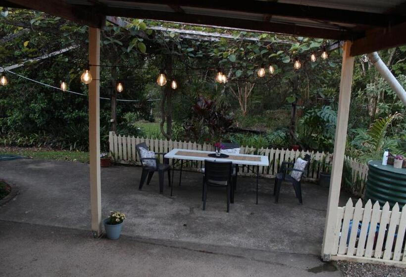 ペンション Amamoor   Living Waters