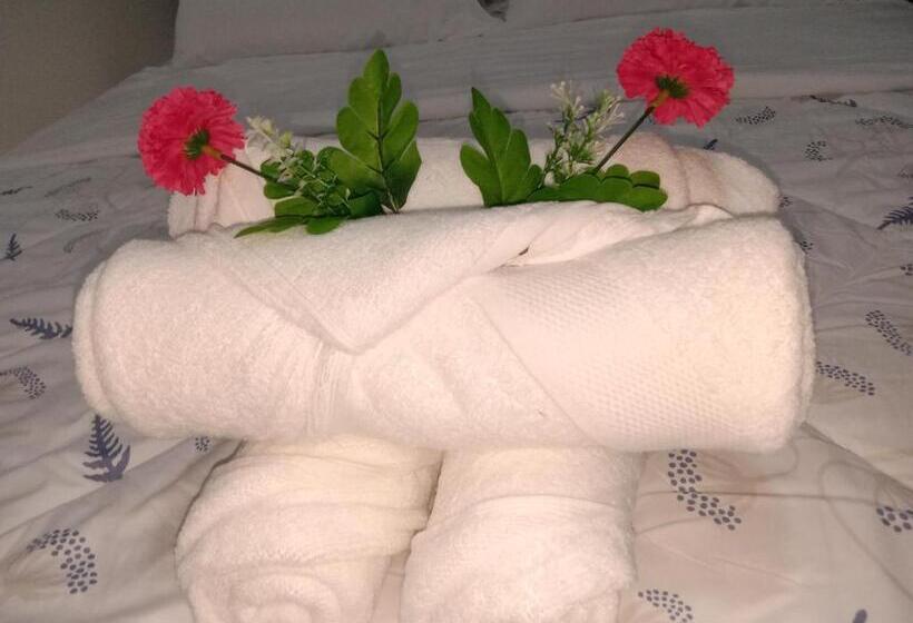 Hotel Luxurious Haven By The Bay   2br Near Moa Picc Ccp