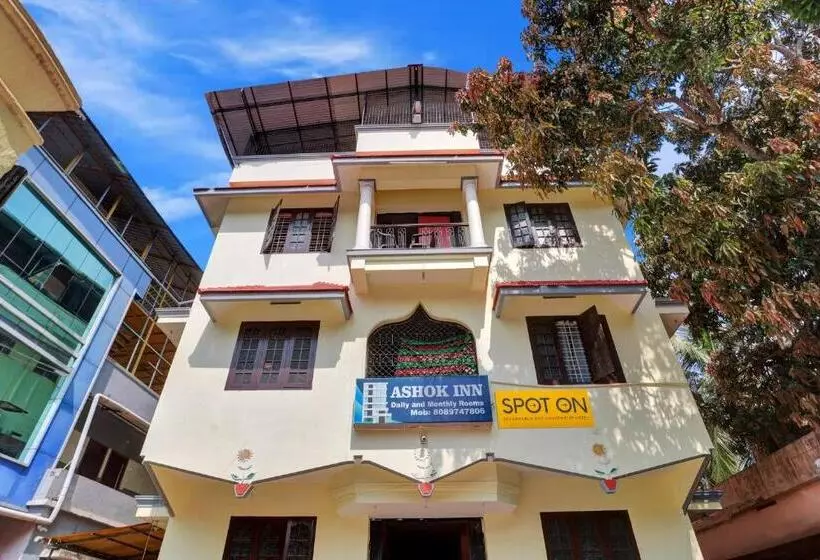 ホテル O Ashok Inn