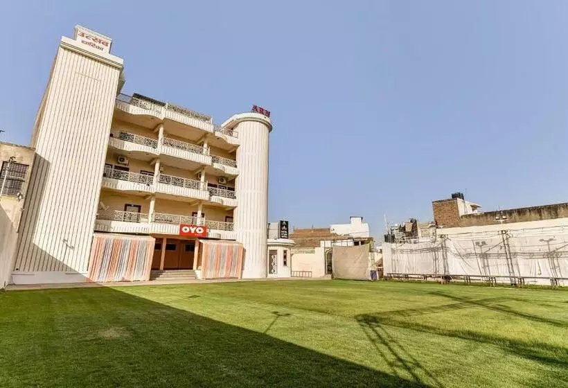 ホテル Oyo Utsav Vatika