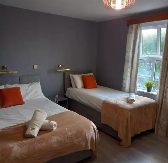 Hotelli The Strand, Dugort Achill