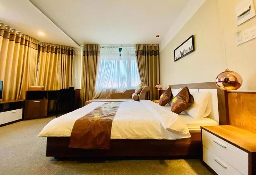 هتل Triệu Nguyễn