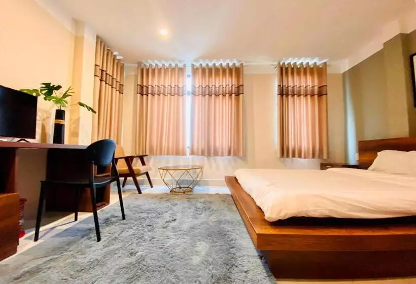 هتل Triệu Nguyễn