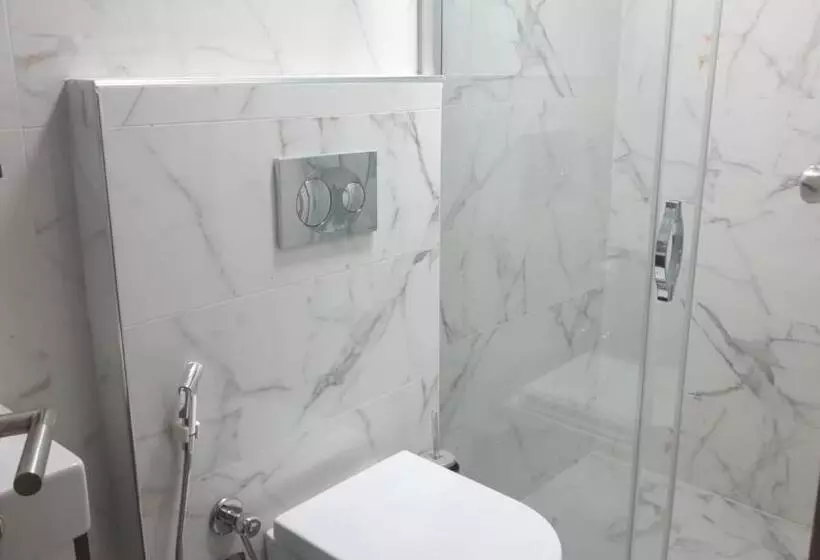 Noor Family Apartments
