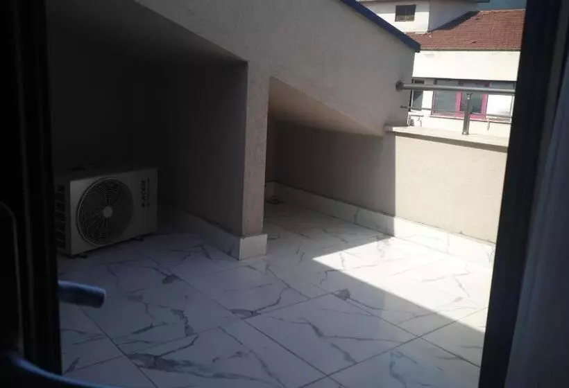Noor Family Apartments