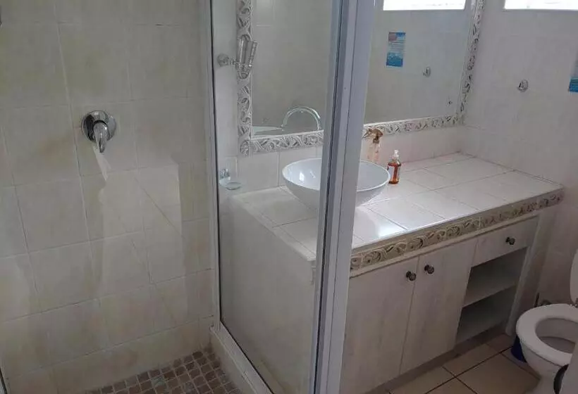 Majatalo Boutique Hotel On The Bay