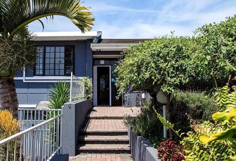 Majatalo Boutique Hotel On The Bay