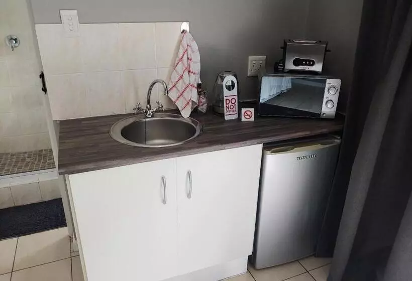 Majatalo Boutique Hotel On The Bay