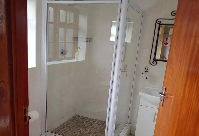 Majatalo Boutique Hotel On The Bay