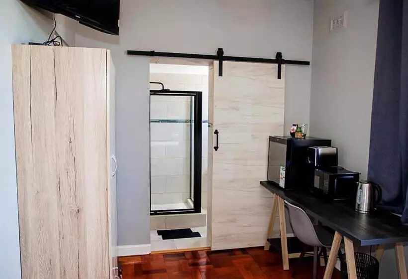 Majatalo Boutique Hotel On The Bay