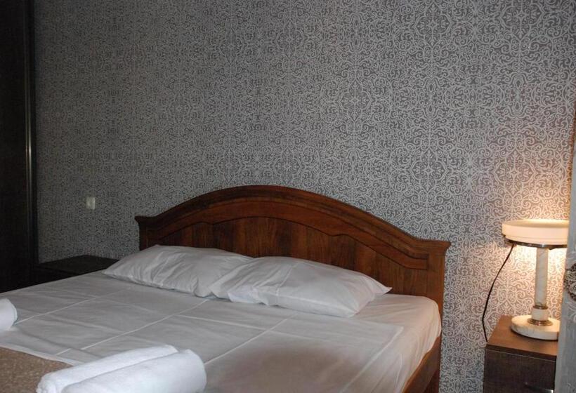 پانسیون Daduna S House