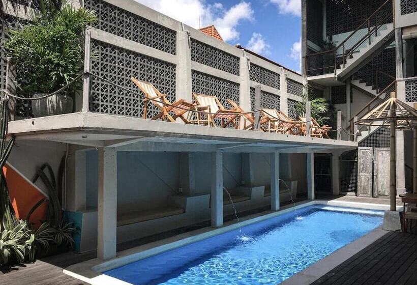 Hostel Good Mantra Studio