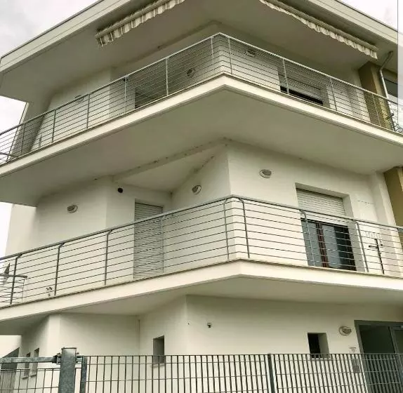 تختخواب و صبحانه Villa Carmen