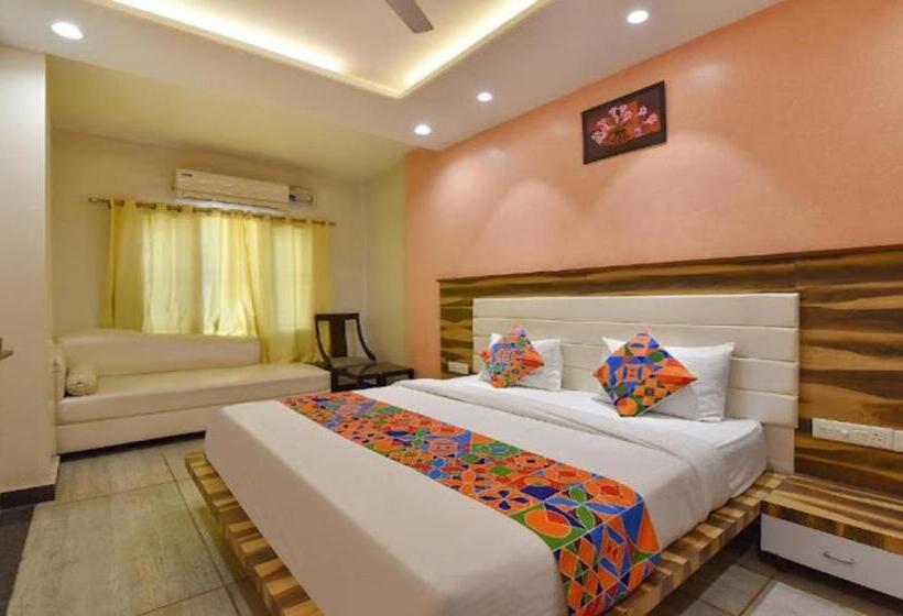 Fabhotel Wind Palace