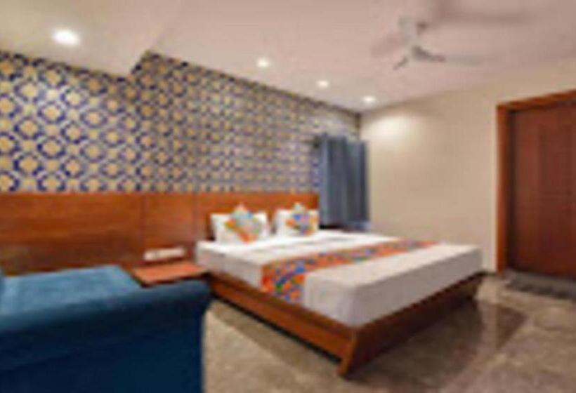 Fabhotel Wind Palace