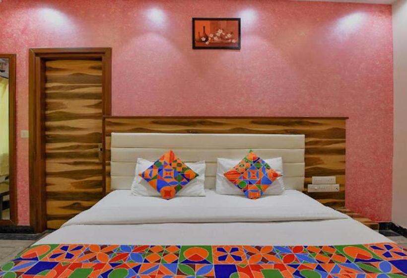 Fabhotel Wind Palace